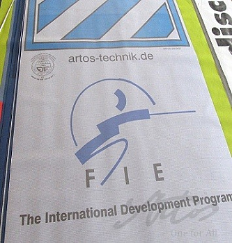 Фехтовальная дорожка из металлизированной токопроводной ткани Артос